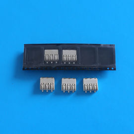 Chine Lancement des connecteurs 4.0mm de Polonais SMD LED de triple de Pin de Brown 3 avec le logement de PA66 UL94V-0 distributeur