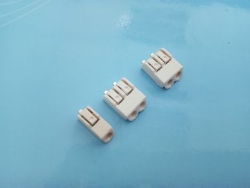 Chine 01 / 02/03 connecteurs de Polonais SMD LED 4.0mm lancent le connecteur de TB étampé usine
